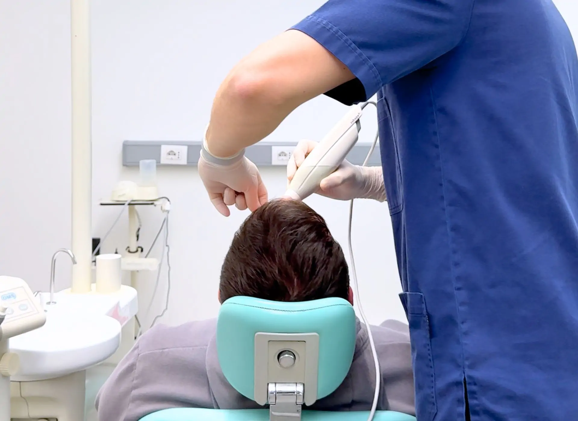 Scansione intraorale 3D delle arcate di un paziente da Facchinetti Dental a Manerbio